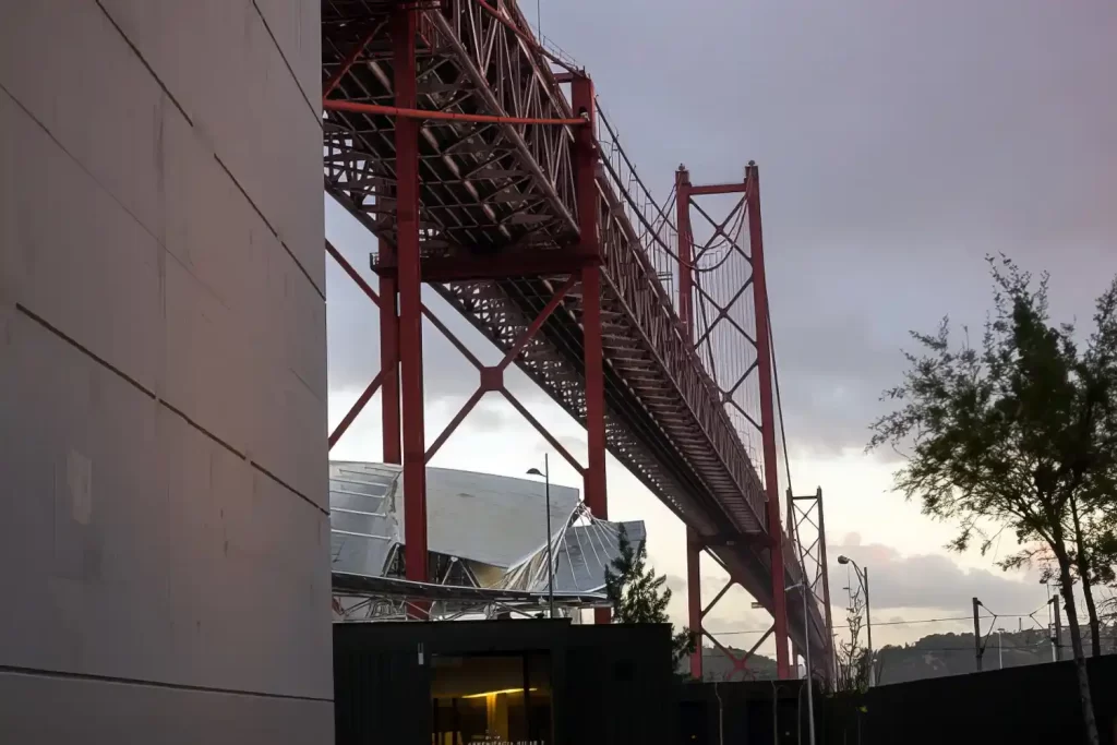 Rote Brücke in Lissabon