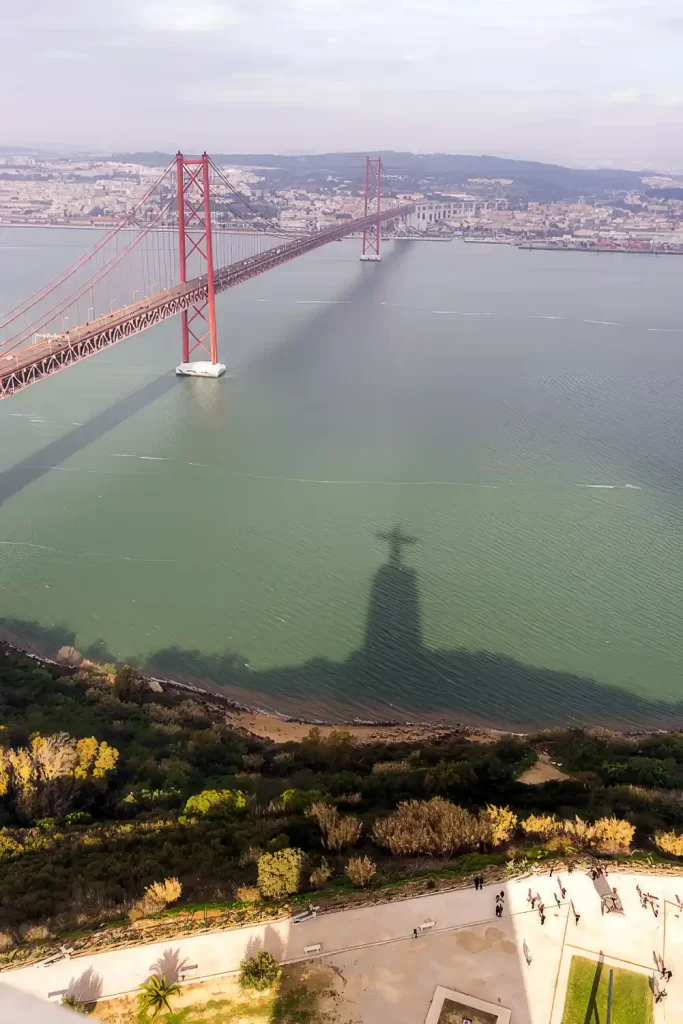 Guter Jesus Blick über Lissabon