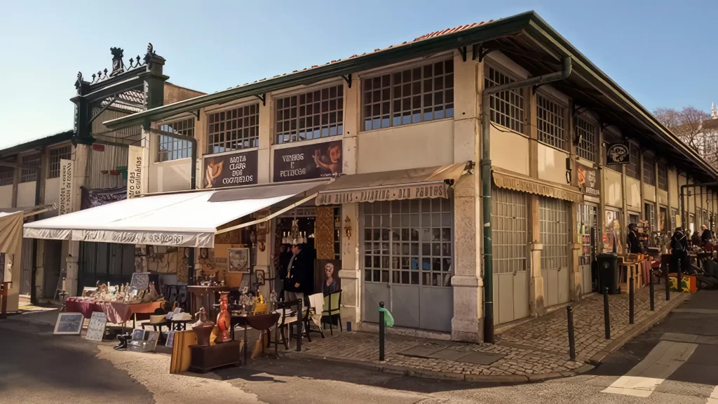 Santa Clara Markt in Lissabon